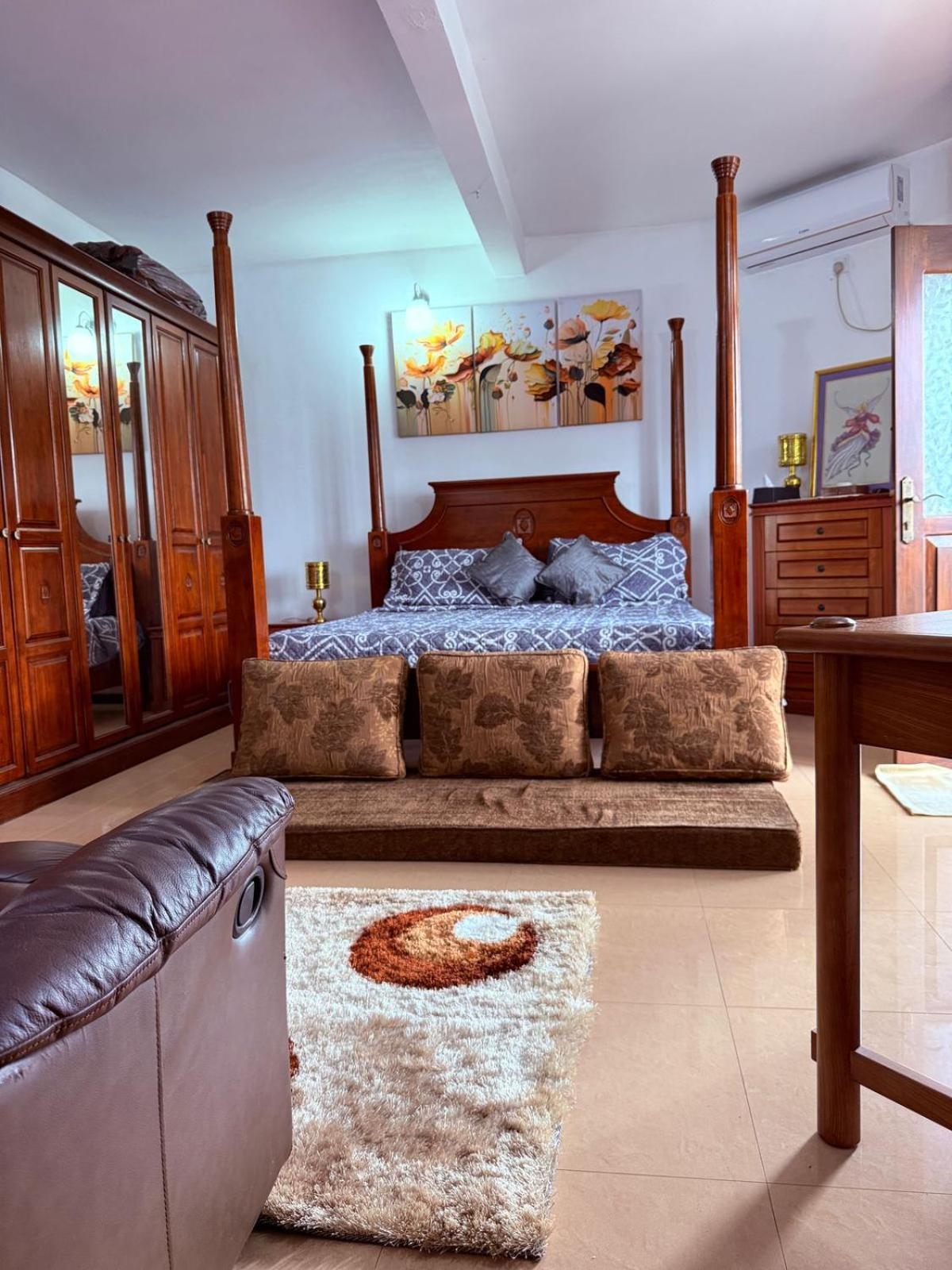 Resident View Homestay Kandy Exterior photo